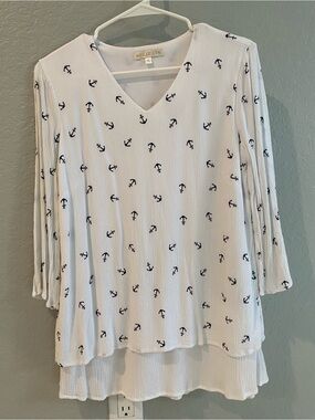 White V-Neck Anchor-Print Blouse